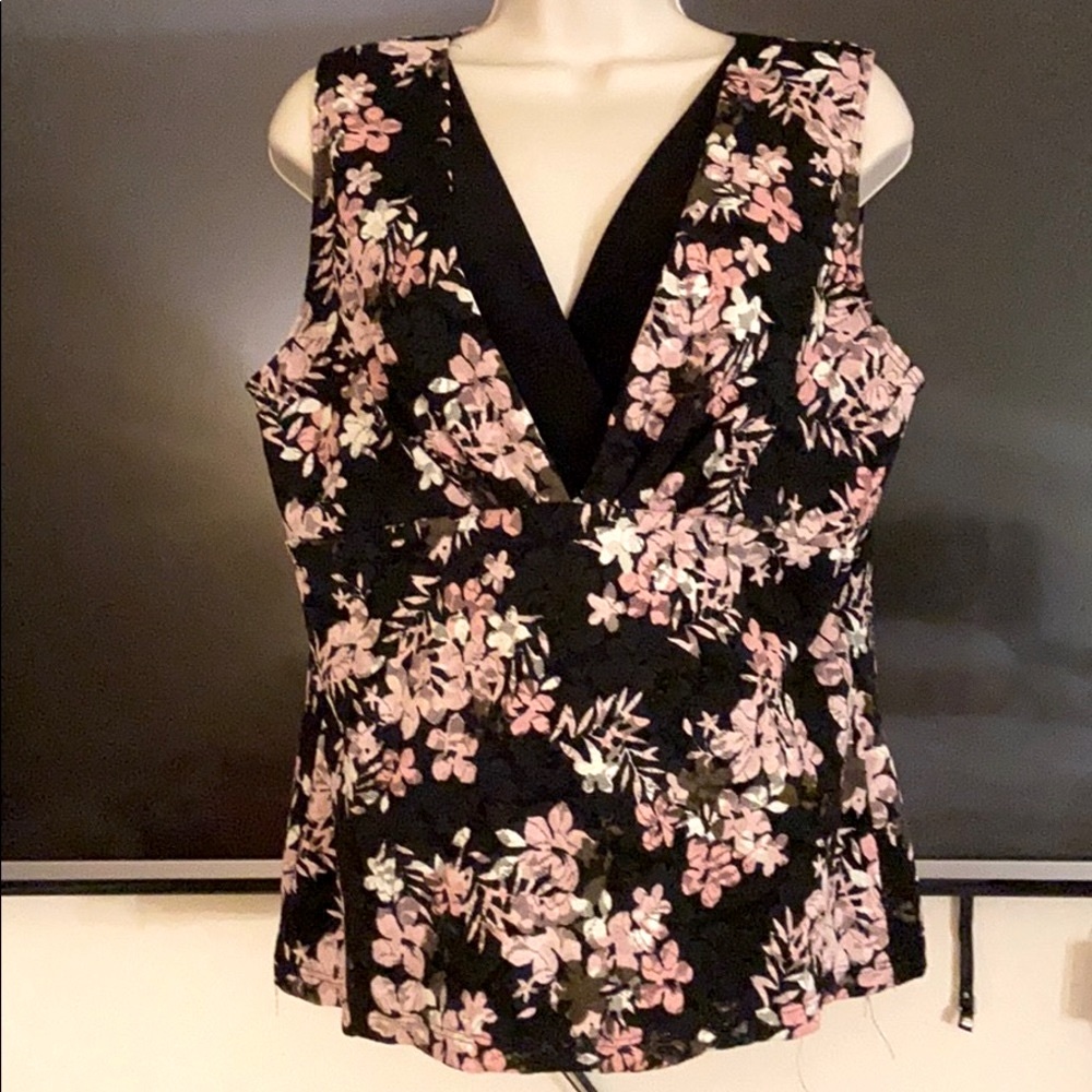 BLACK PINK FLORAL SLEEVELESS V-NECK  LACE PRETTY TOP VINTAGE